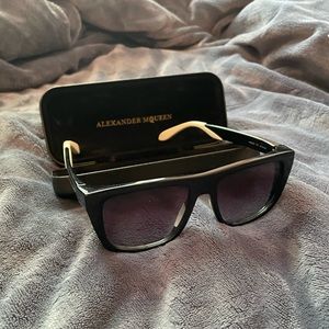 MCQUEEN SUNGLASSES
